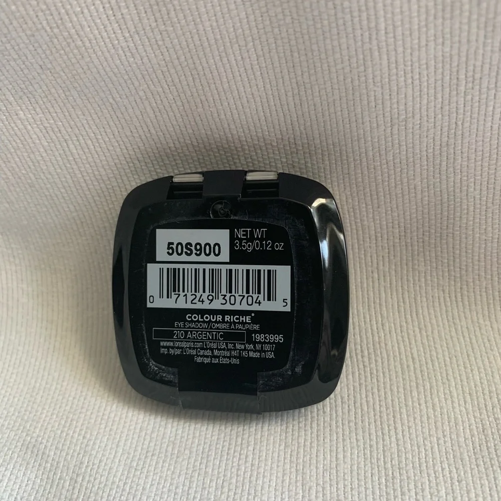 New In Package L'Oreal Paris Eyeshadow Trio - Brown, Silver, Blue - Picture 5 of 7